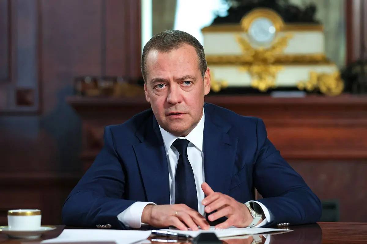 Медведев назвал гибель Украины неизбежной