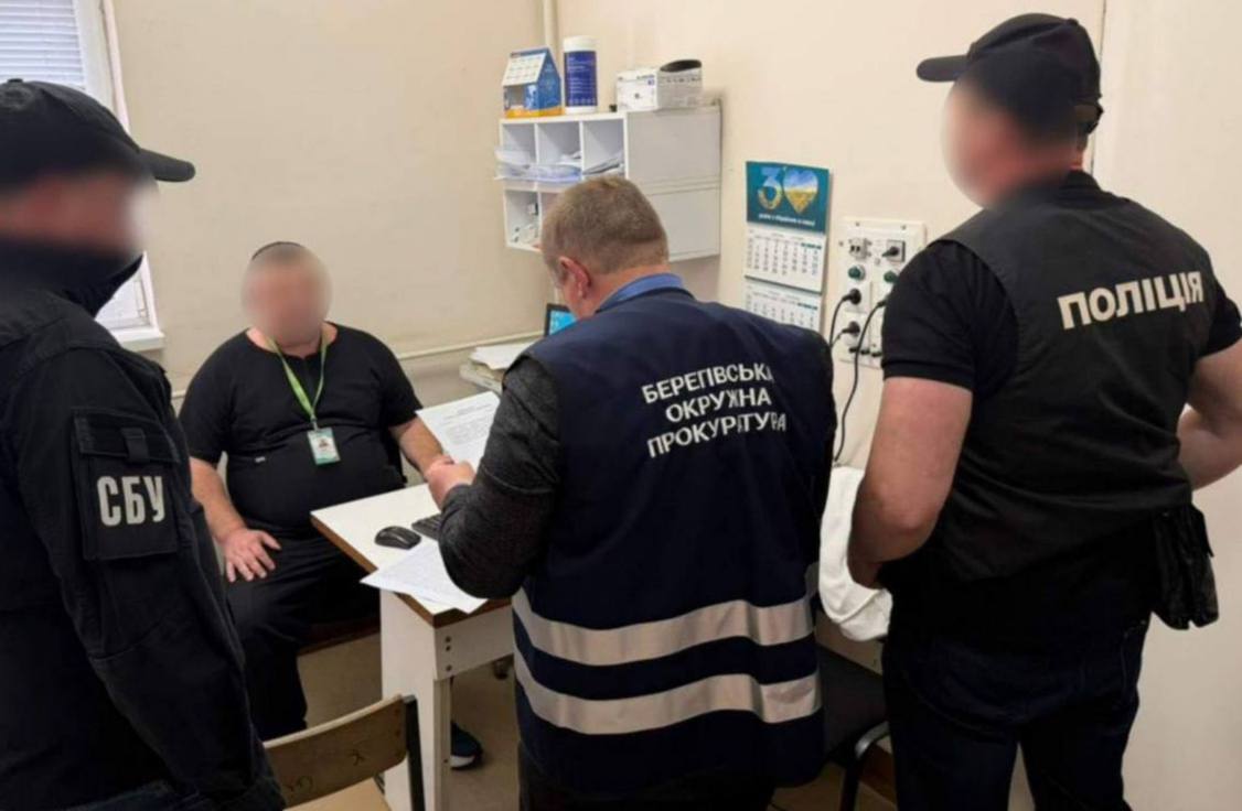Уролог продавал камни из почек пациентки уклонистам за 300 долларов