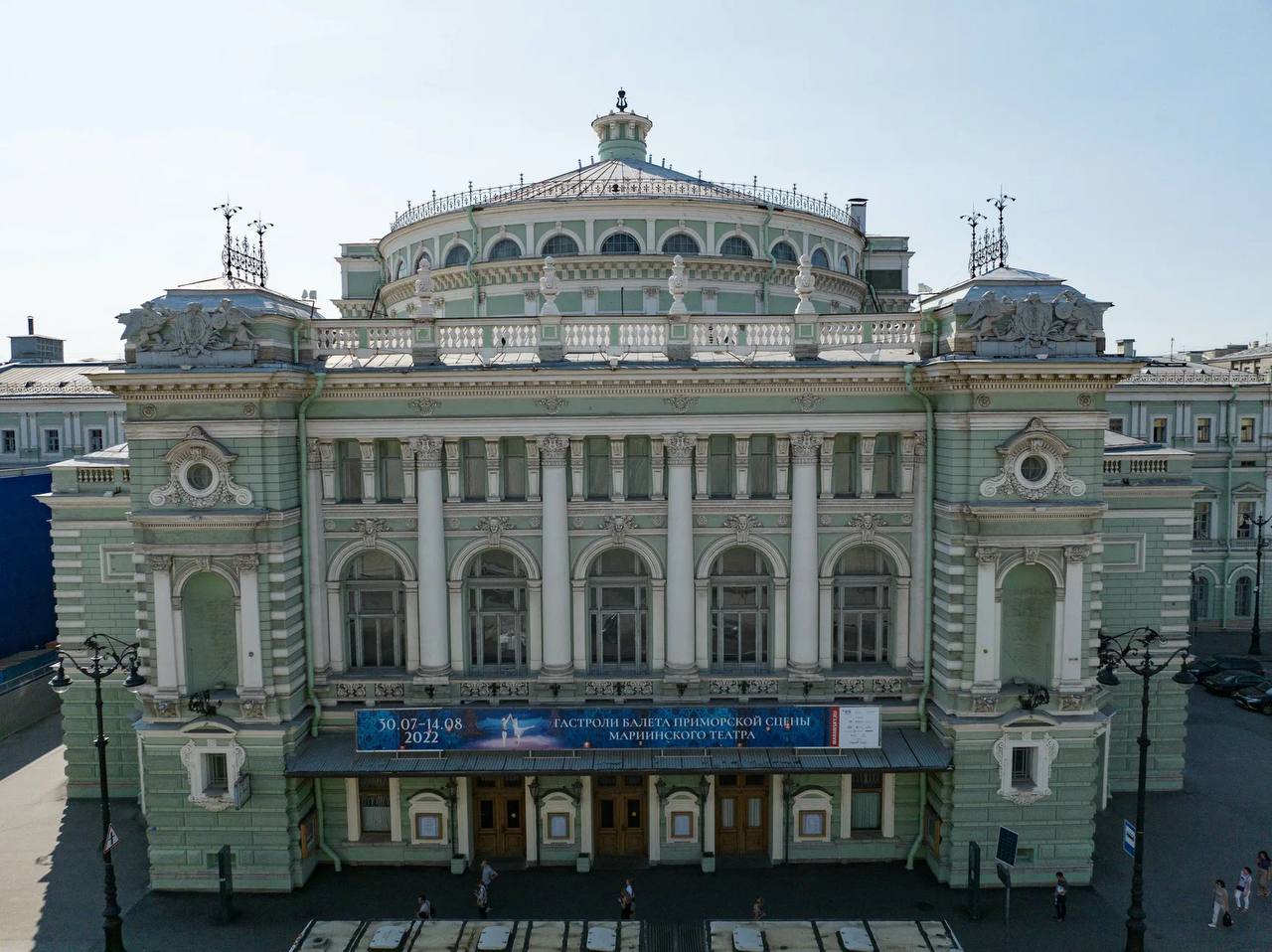 В Петербурге задержан 38-летний артист Мариинского театра, который выстрелил в лицо 11-летнему школьнику из пневматического…