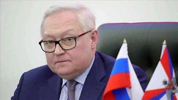 США настойчиво предлагают Китаю присоединиться к переговорам ядерных держав, но Пекин выступает против.