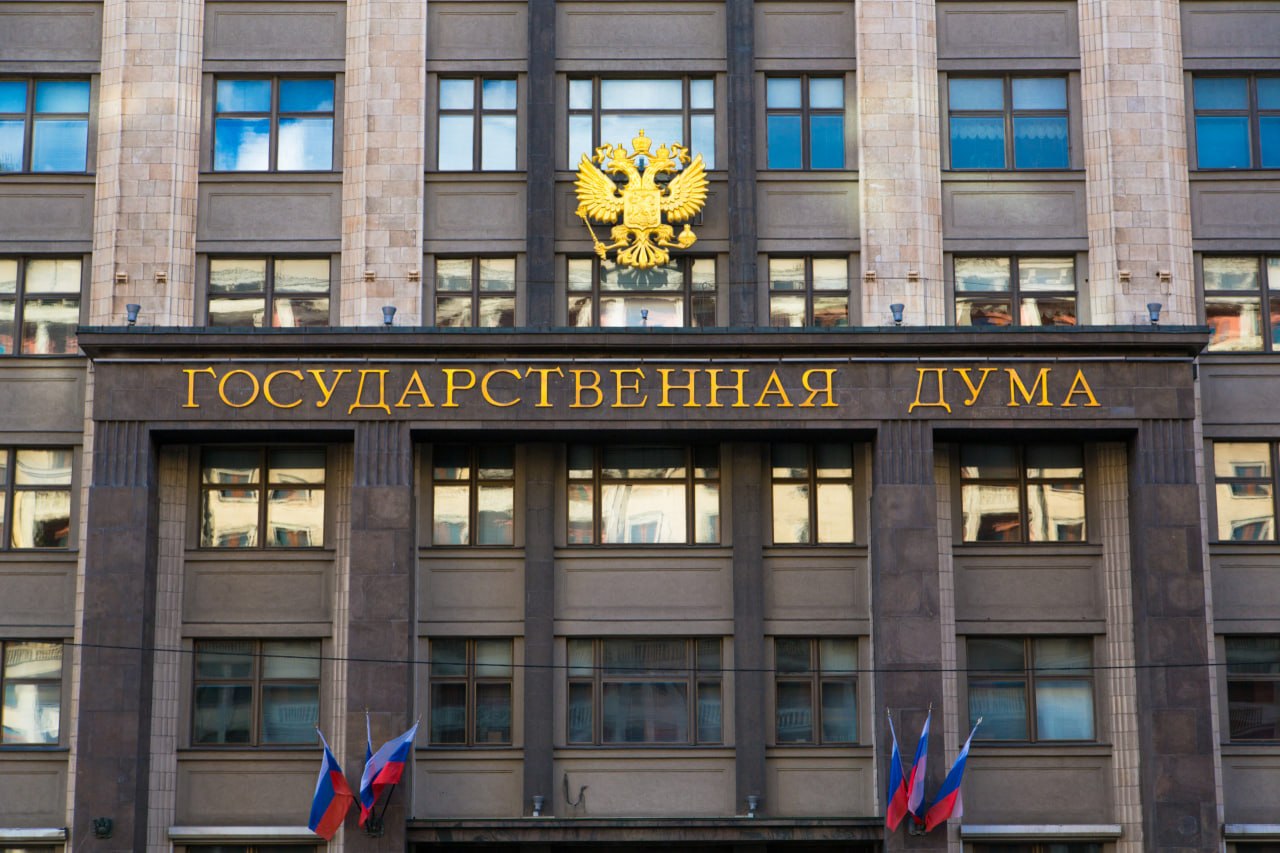Госдума расширила список нарушений для выдворения иностранцев