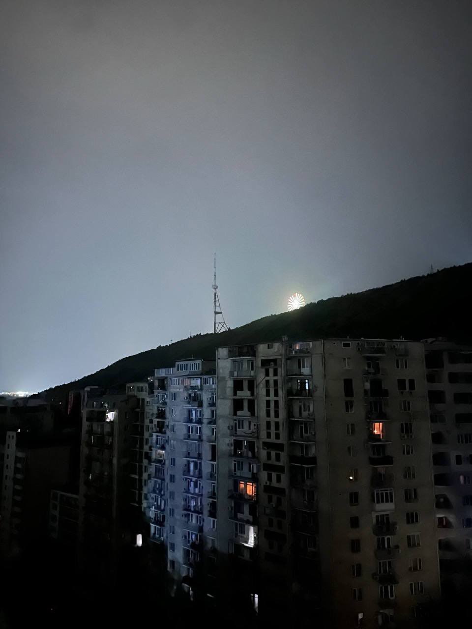 Тотальный блэкаут в Грузии: города погрузились во тьму