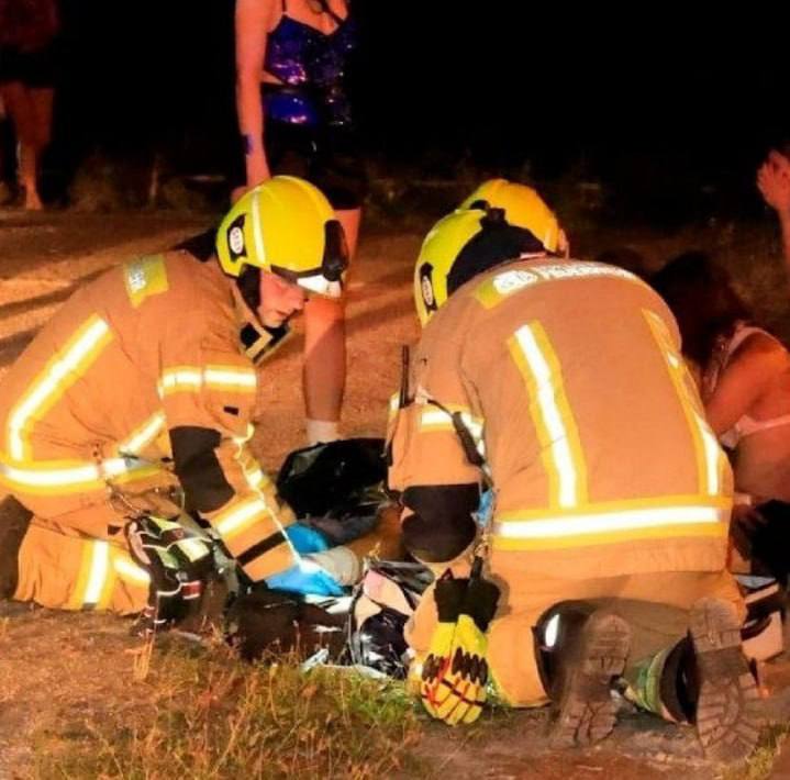 Фургон врезался в толпу в Берлине: есть погибший