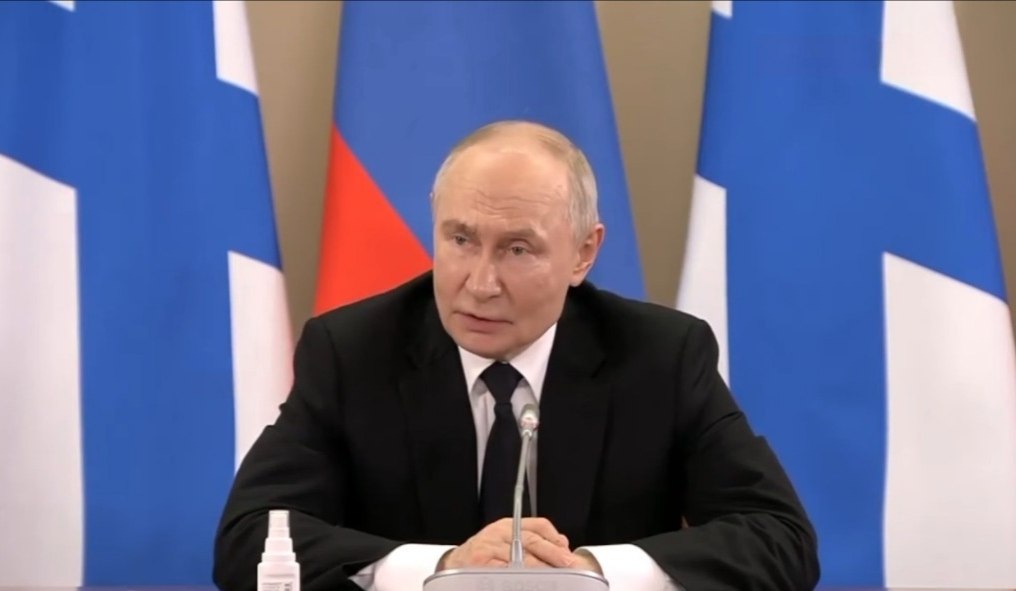 Путин заявил об уникальности российского ледокольного флота