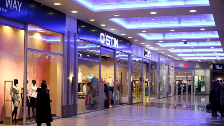 В ТЦ «Европолис» неизвестный поджег одежду в примерочной