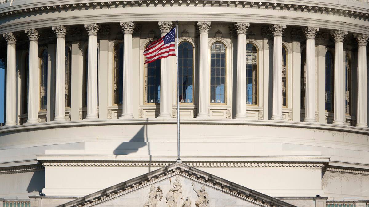 Сенат США одобрил проект новых санкций против России на втором голосовании