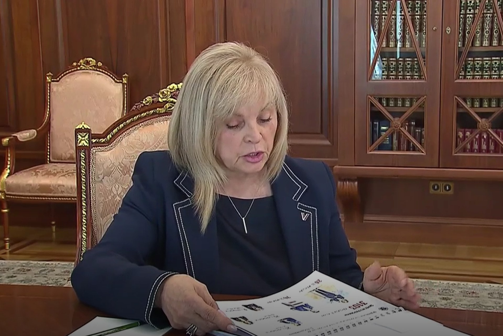 Памфилова доложила Путину о прозрачной жеребьевке партий в бюллетене