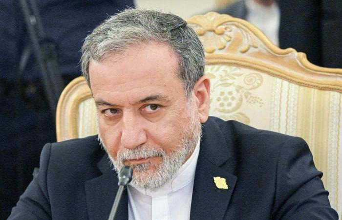 МИД Ирана: Тегеран не ведет переговоры с США, но обменивается сообщениями через посредников