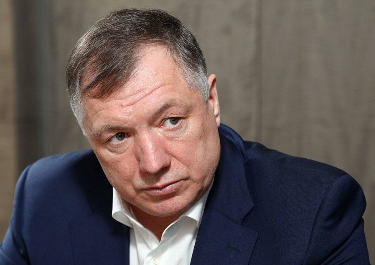 Хуснуллин назвал непатриотичным выражение о дураках и дорогах