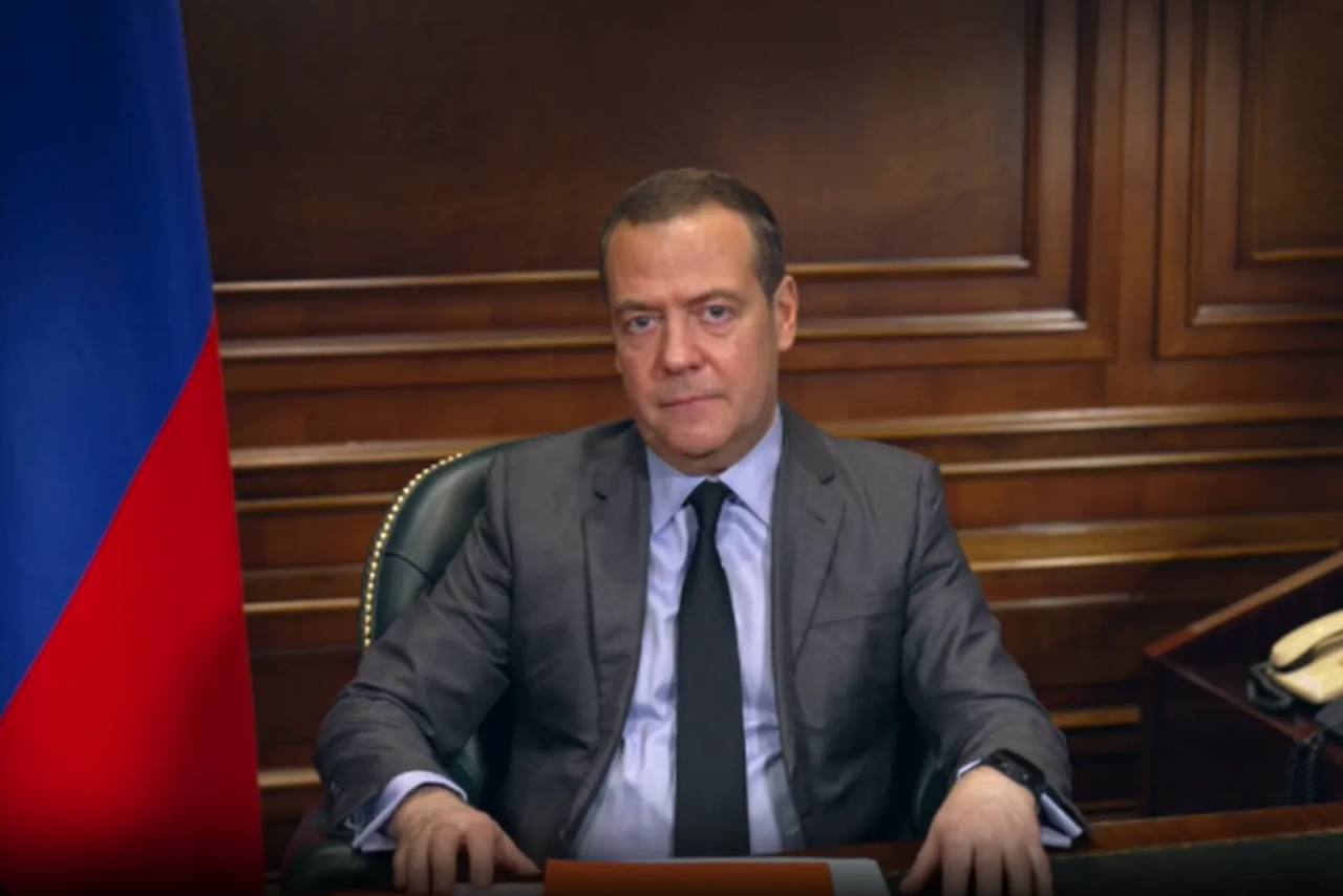 Медведев: Курильские острова — российская земля