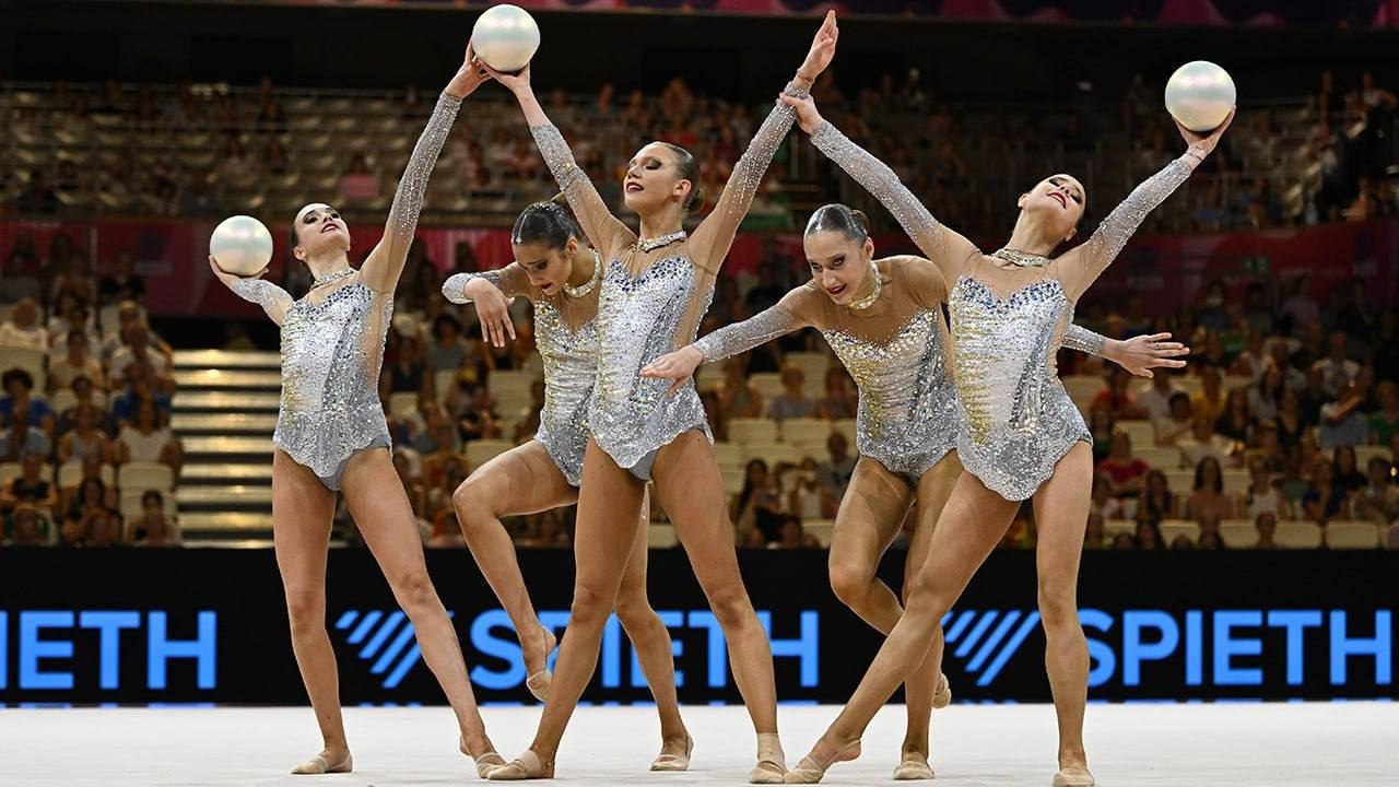 Российские гимнастки победили на чемпионате мира в командном многоборье