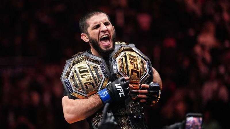 Махачев победил МакГэрри и установил рекорд UFC