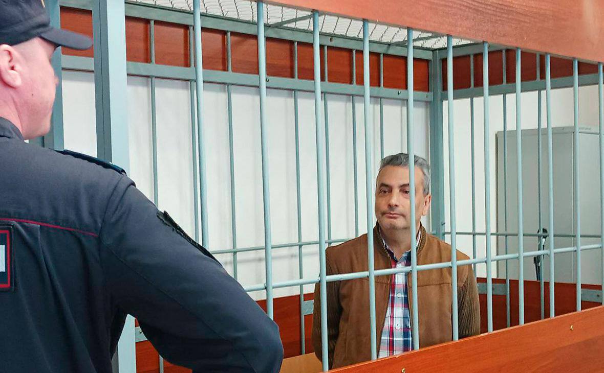 Суд приговорил Шлосберга к 11 годам колонии