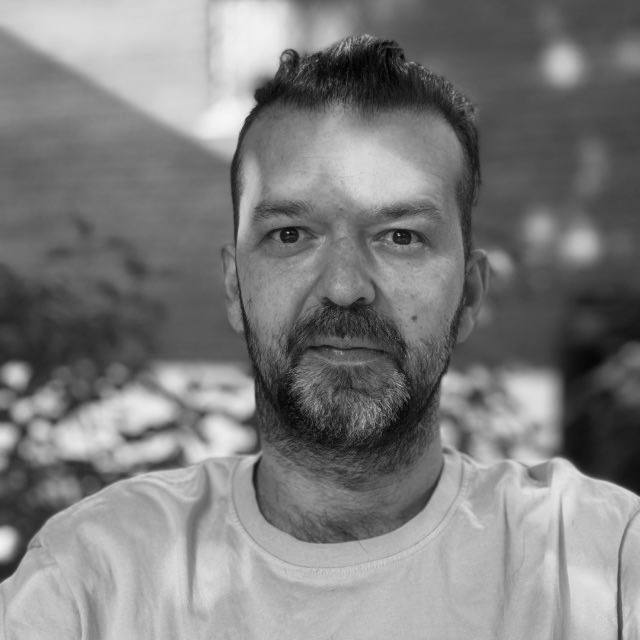 Умер создатель «Лепрозория» и Dirty Йован Савович