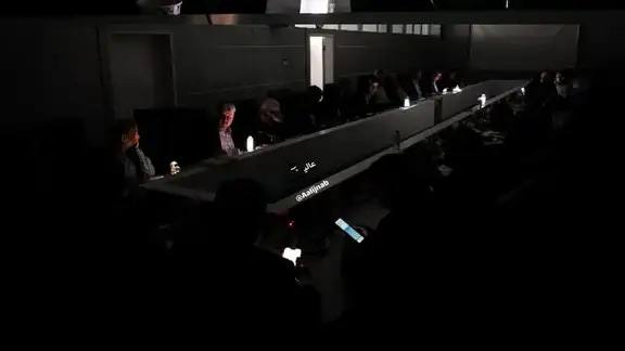 В парламенте Ирана отключили свет во время обсуждения энергокризиса