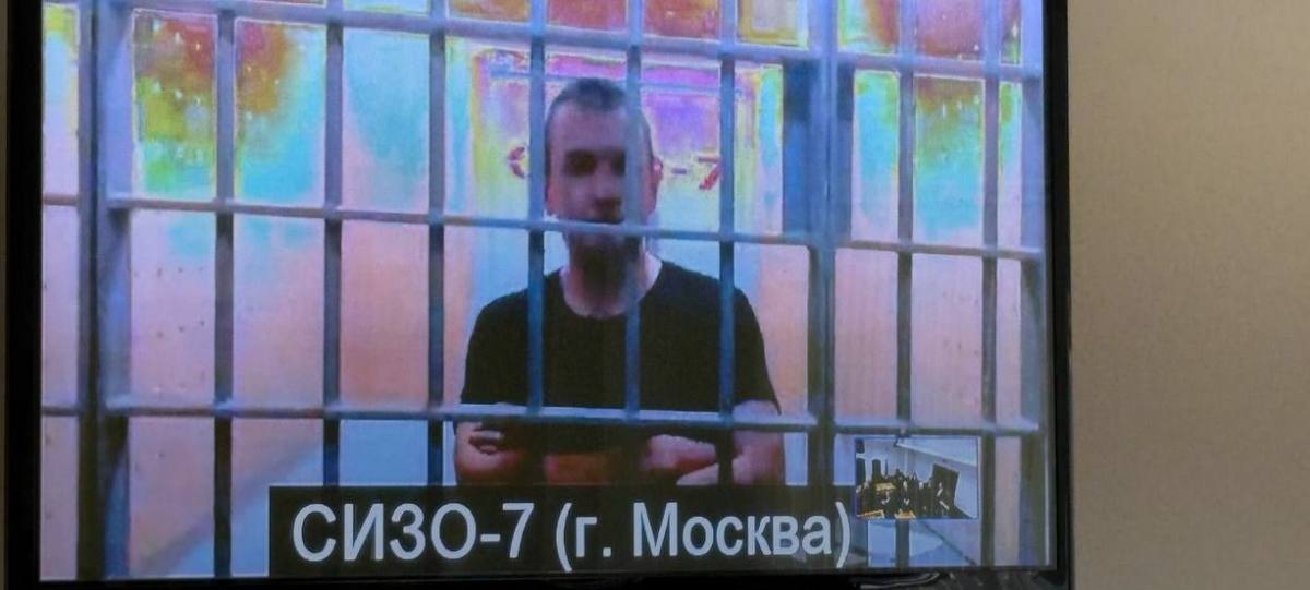 Мосгорсуд оставил блогера Илью Ремесло под стражей