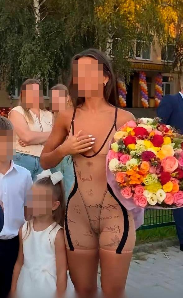 Российские мамы выбрали откровенные наряды для 1 сентября