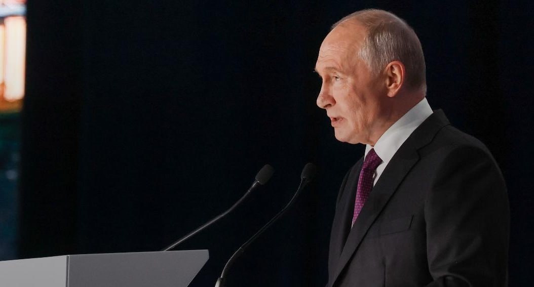 Путин: перезапуск инвестиционного цикла в России обеспечат стабильные условия