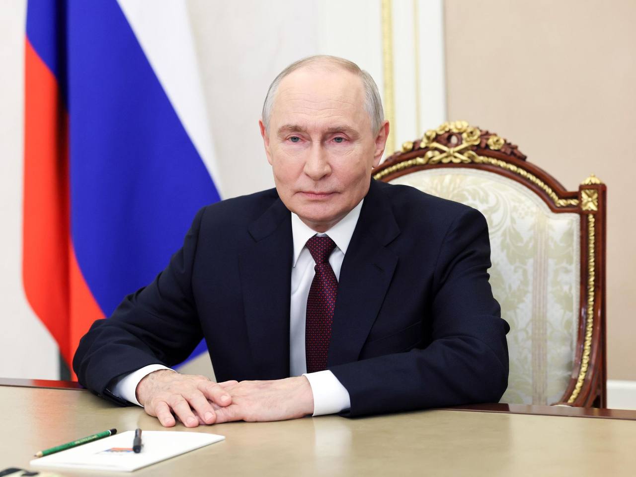 Путин предложил назначить единого командира для защиты неба РФ