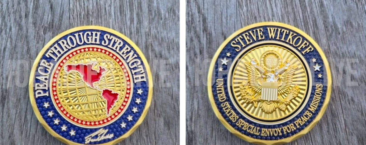 Спецпосланники Трампа прибыли в Москву с памятными монетами