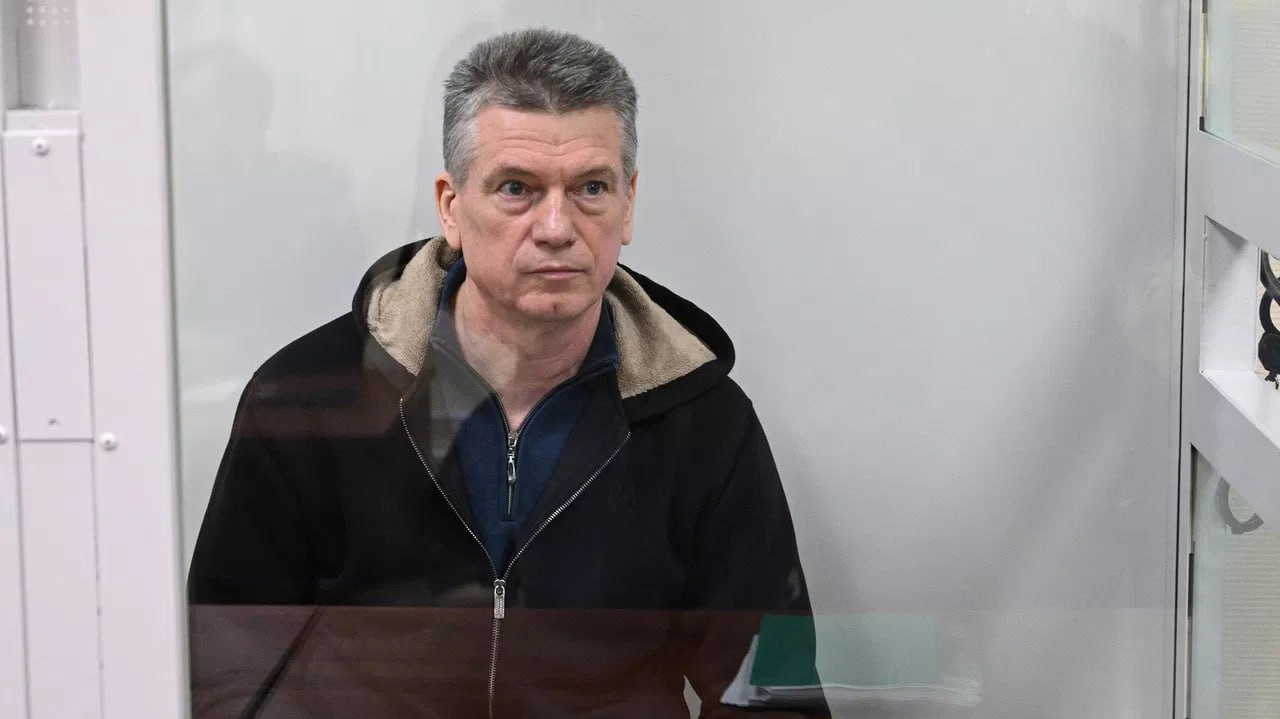 Экс-начальник кадров Минобороны РФ приговорен к 12 годам колонии