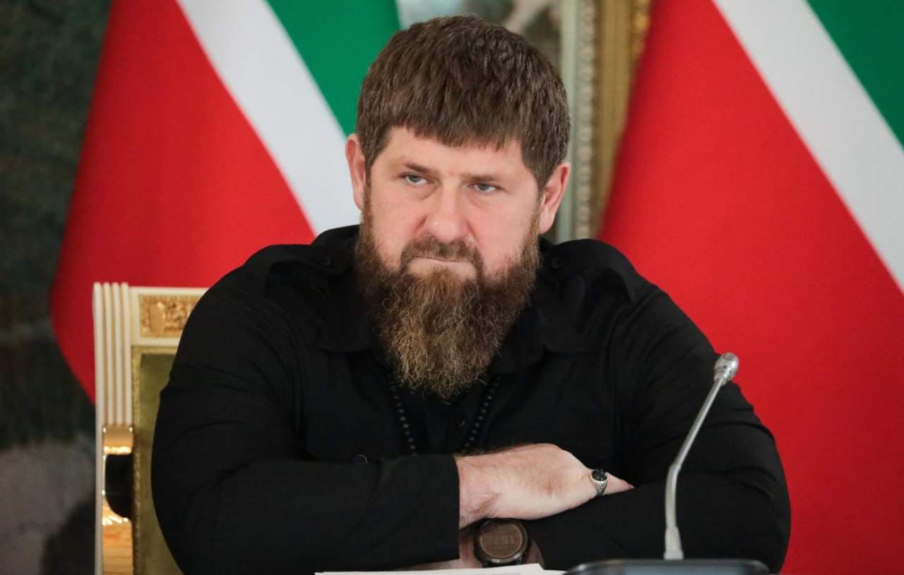 Кадыров призвал чеченцев укоротить бороды и не носить паранджу