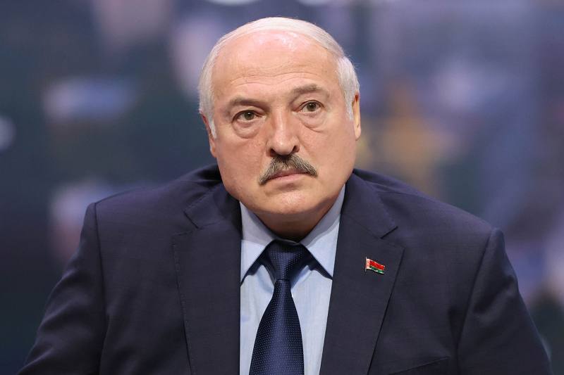 Лукашенко потребовал от США вернуть заблокированные средства