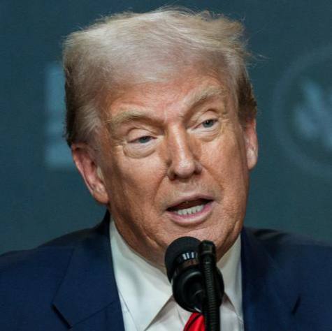 Трамп заявил, что роботы не захватят власть