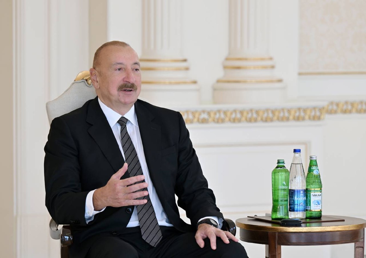 Алиев помиловал 20 человек, включая россиянина и француза