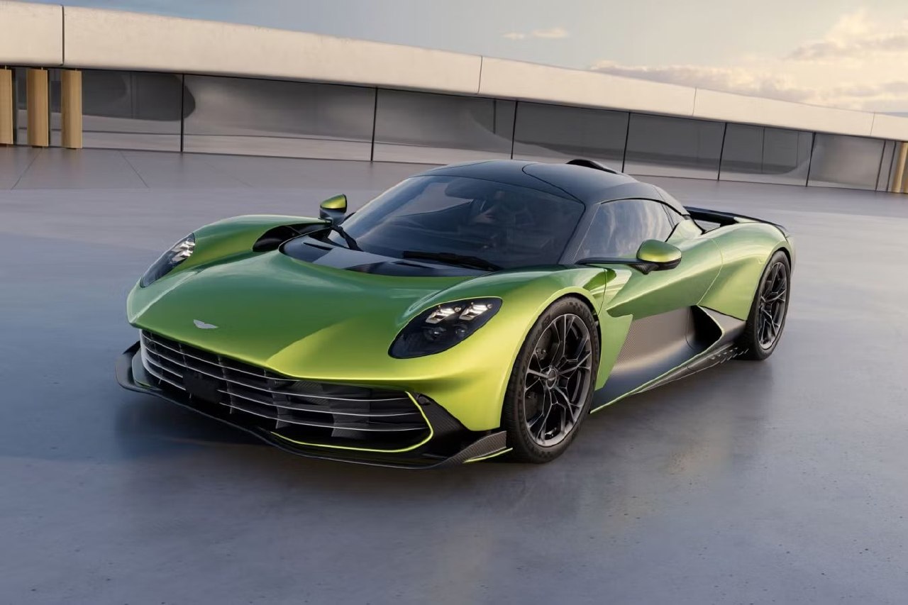 В суперкаре Aston Martin Valhalla за 1 млн долларов нашли необычный эффект