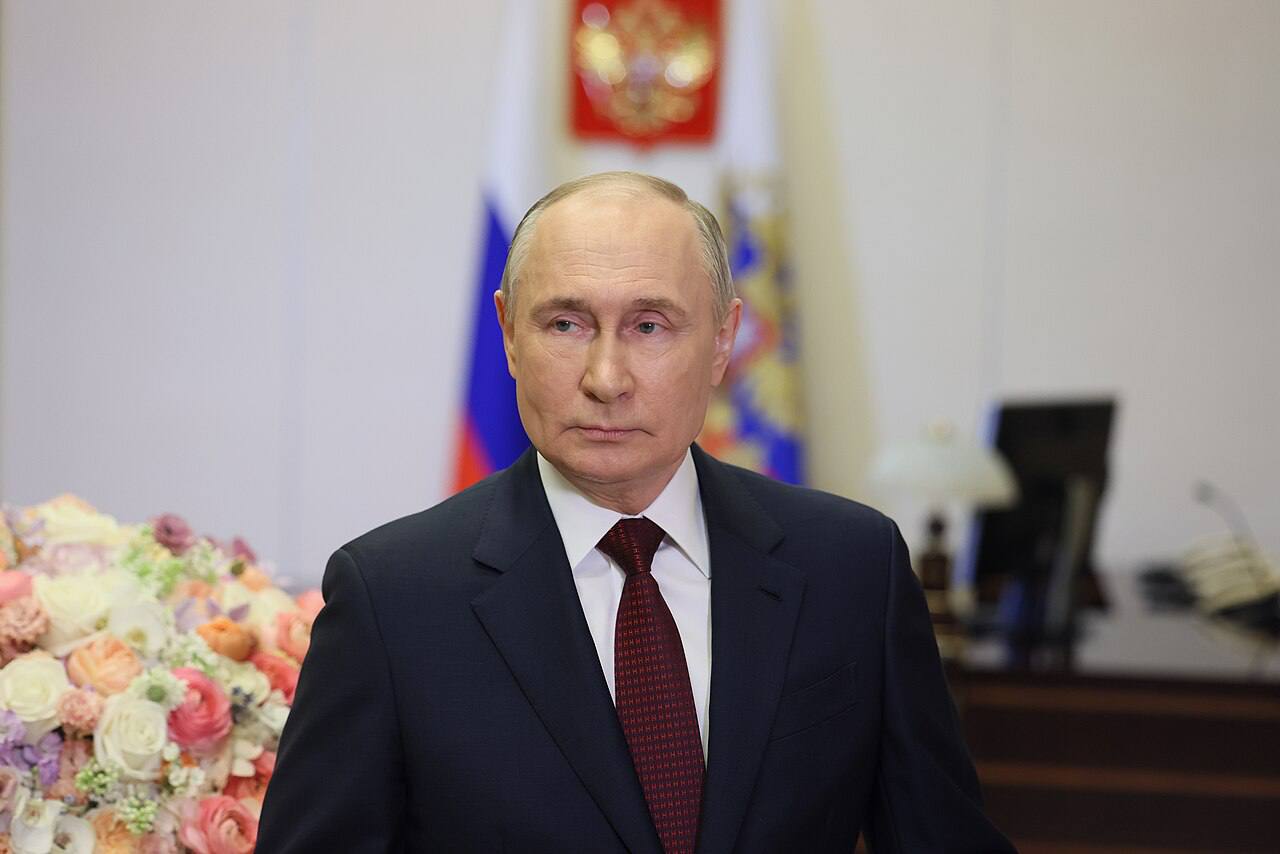 Путин выступил за создание нейросети для образования