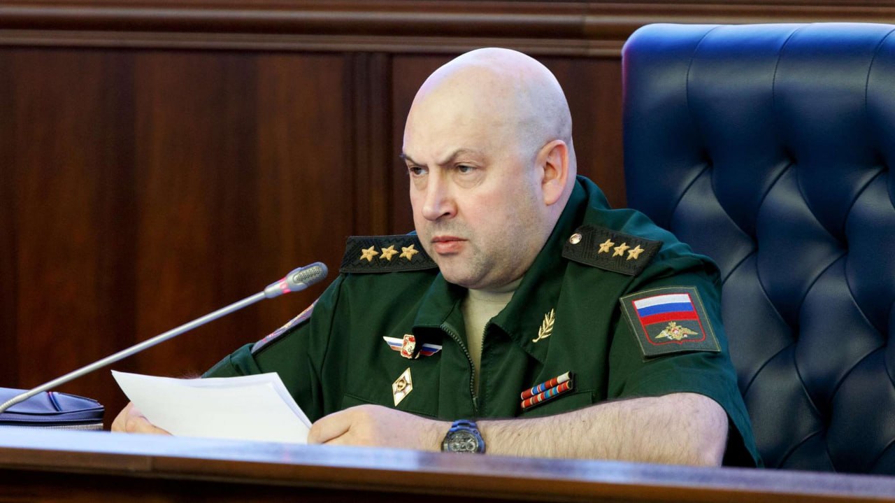 Суровикин останется в Африке, сообщает Собчак