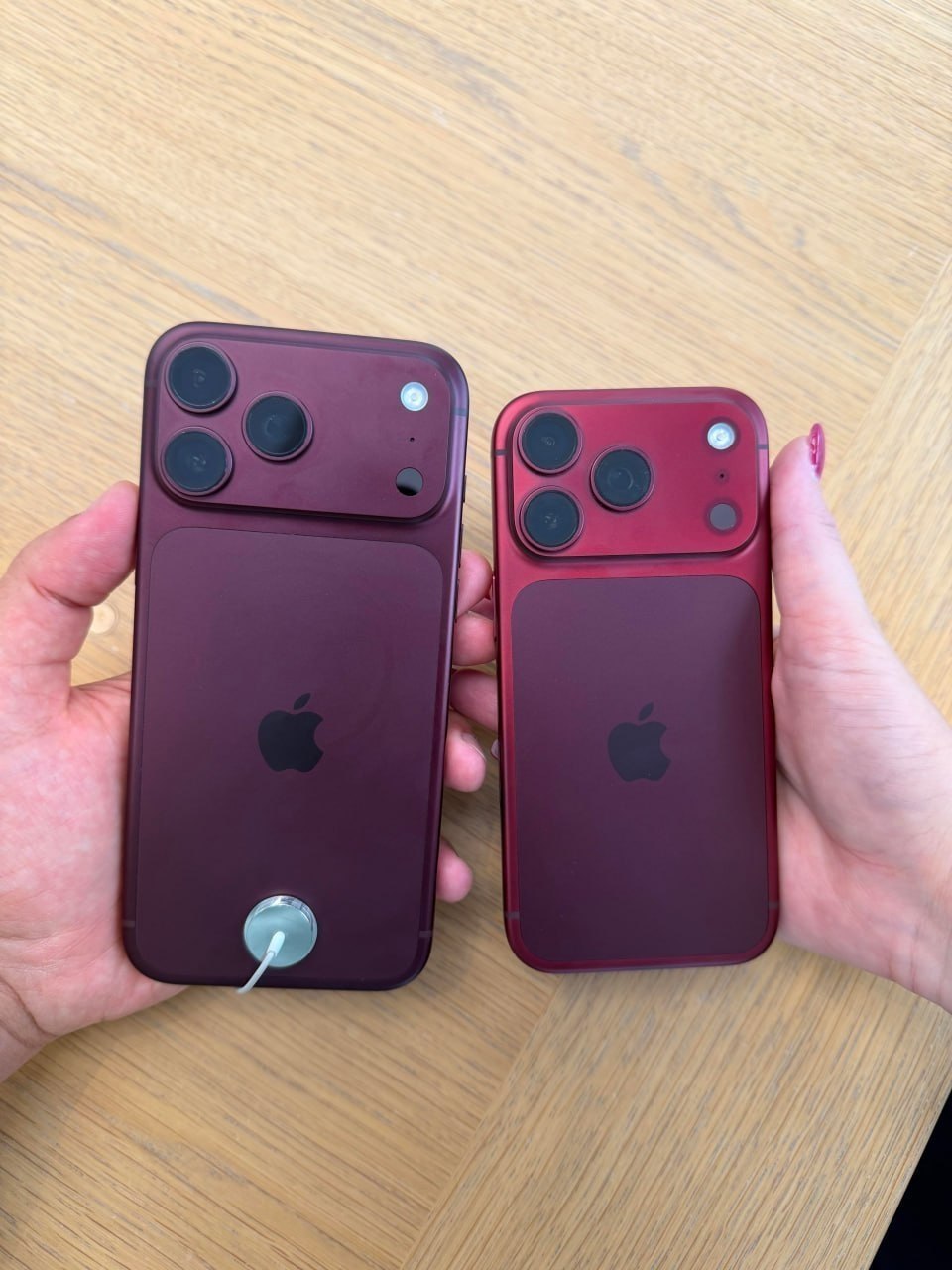 Владельцы iPhone 18 Pro жалуются на выцветание бордового корпуса
