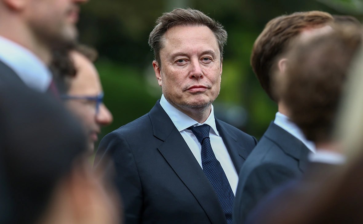 Илон Маск потерял статус триллионера из-за падения акций SpaceX