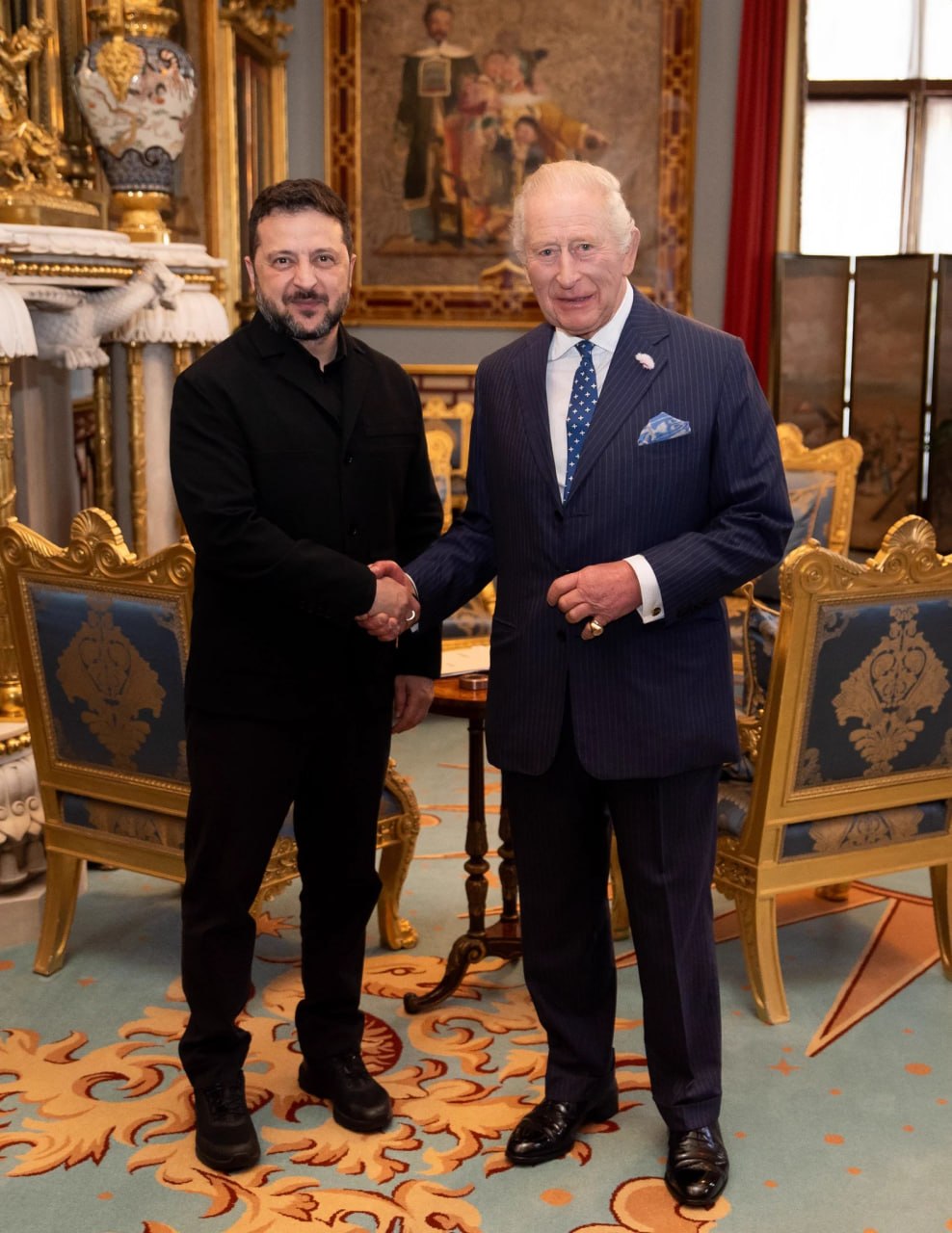 Зеленский поблагодарил Карла III за поддержку Украины