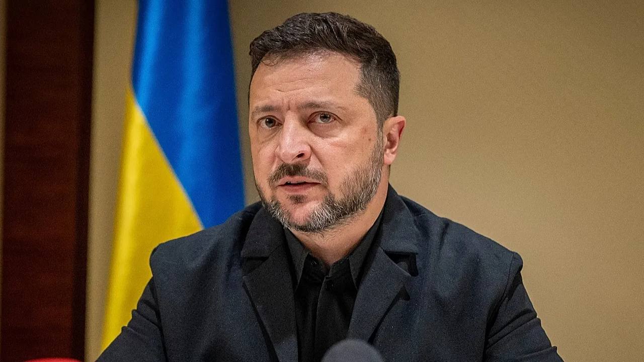 Зеленский назвал ошибкой разговоры о выборах на Украине