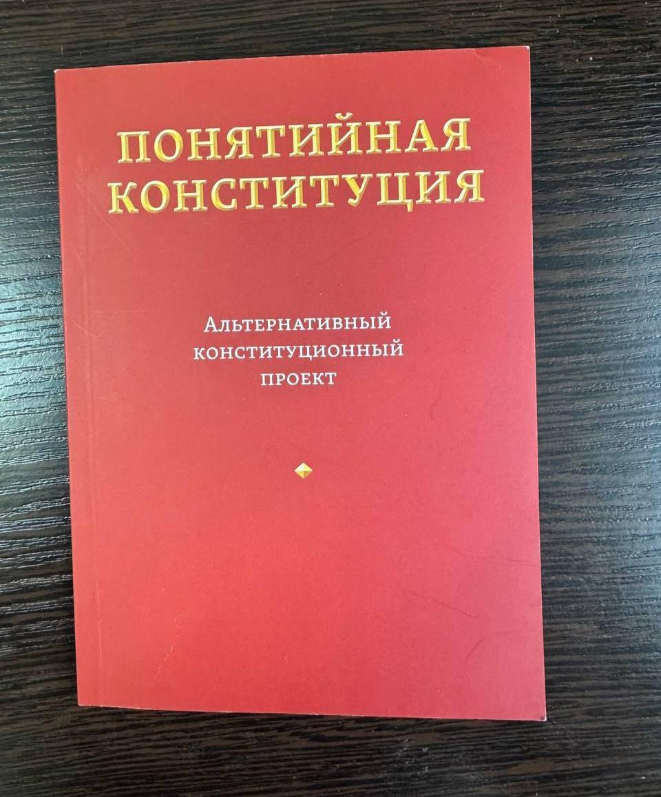 Главреда «Новой газеты» отпустили после допроса по делу о персональных данных