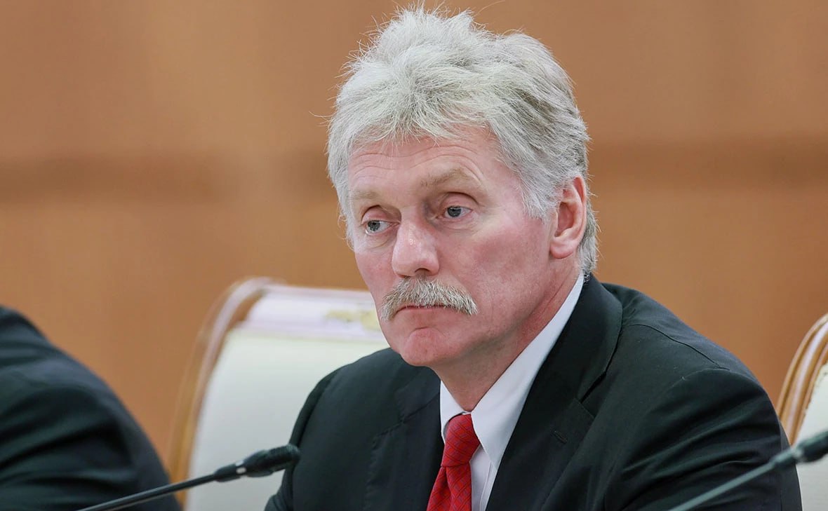 Песков: России не нужно развиваться в пику Западу