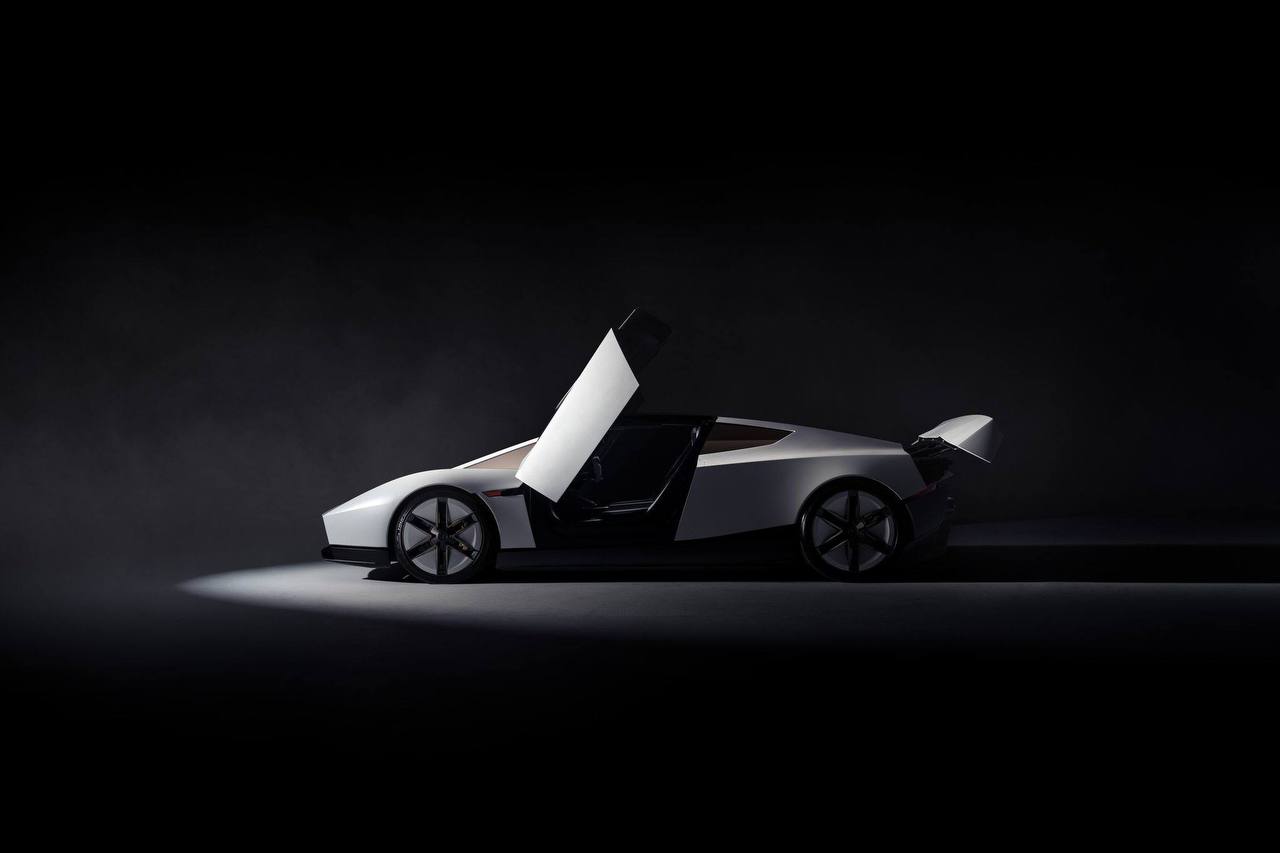 Tesla и SpaceX создали летающий Roadster с разгоном менее секунды