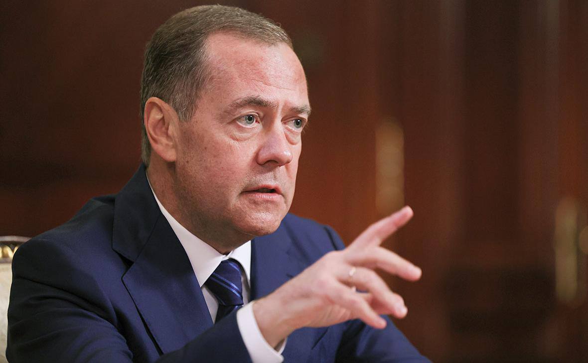 Медведев заявил о долгосрочном ухудшении отношений России и США из-за санкций