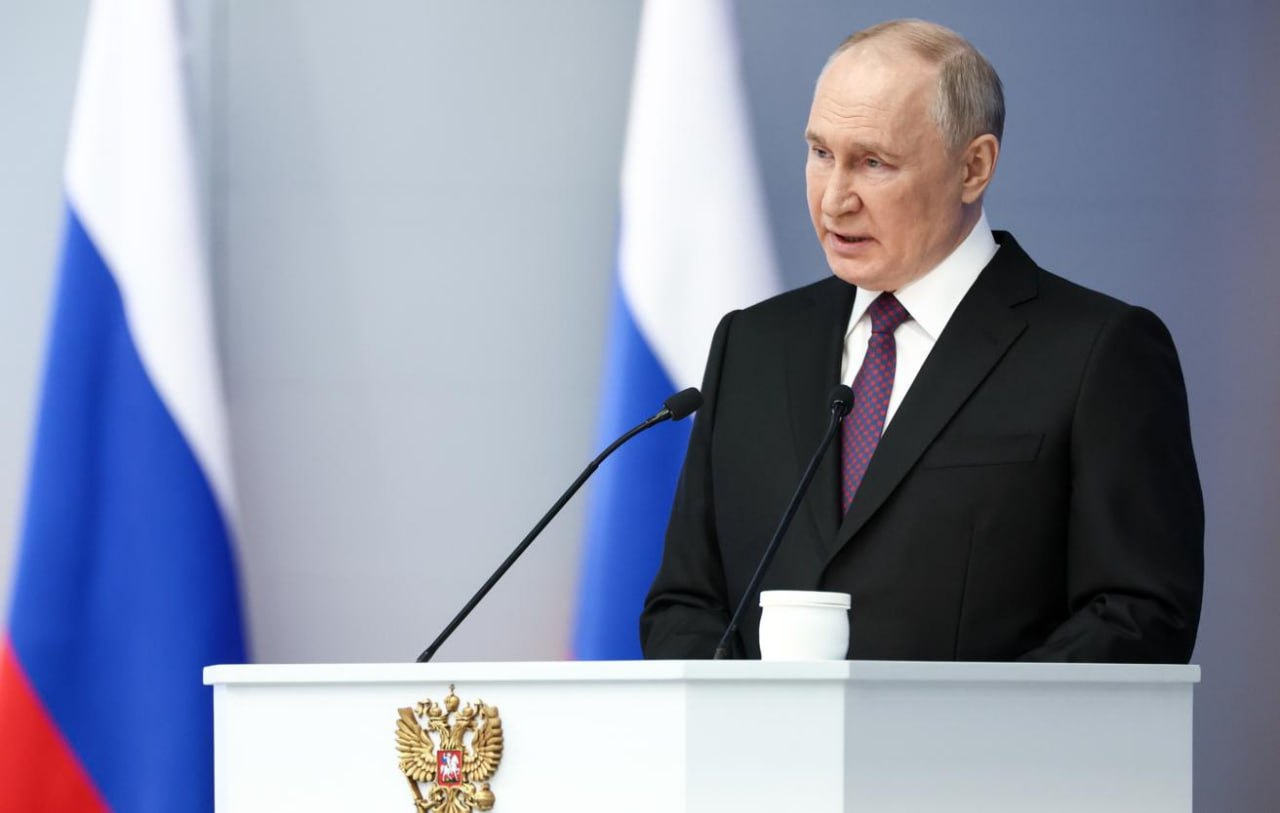 Путин пока не будет выступать с посланием Федеральному собранию