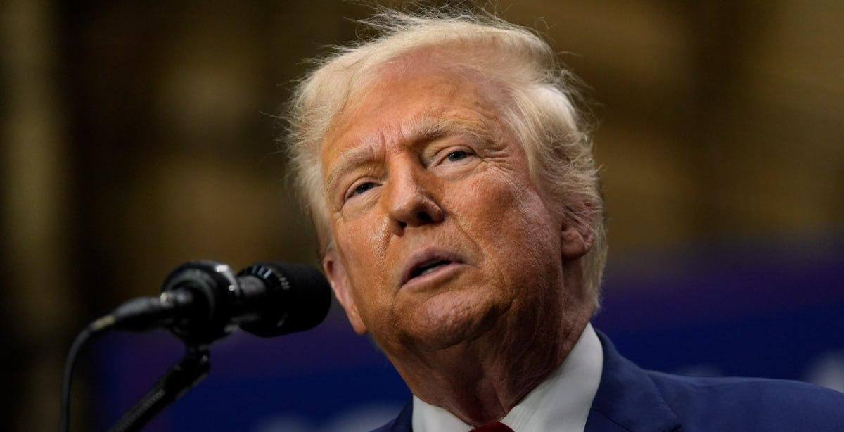 Трамп рассказал, что предупреждал Макрона об угрозе для Франции из-за миграции