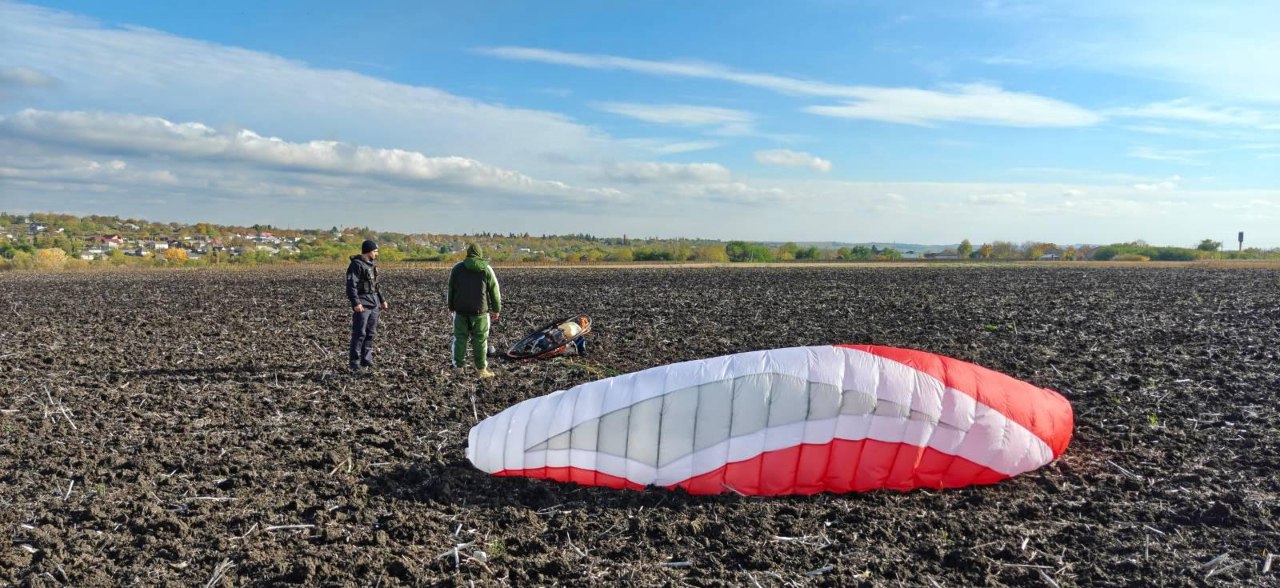Мужчина прилетел из Украины в Молдову на моторном параплане и попросил убежища