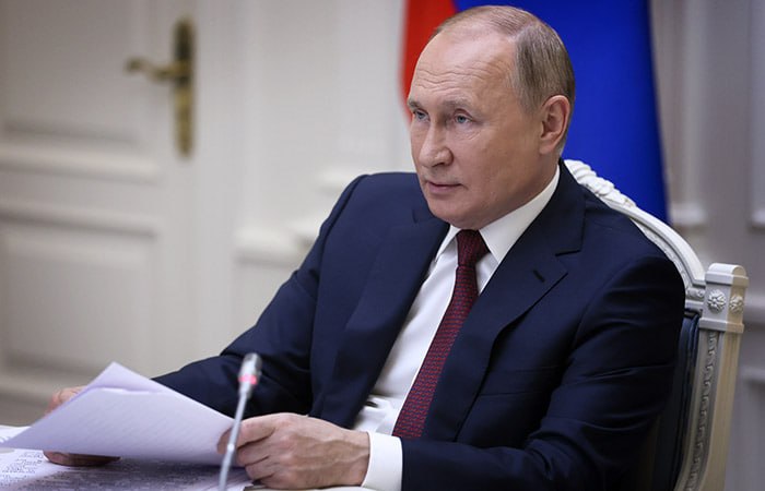 Путин дал поручения по семейной ипотеке и поддержке семей