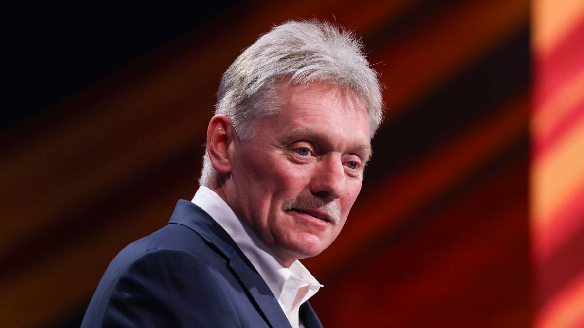 Песков оценил диалог омбудсменов России и Украины